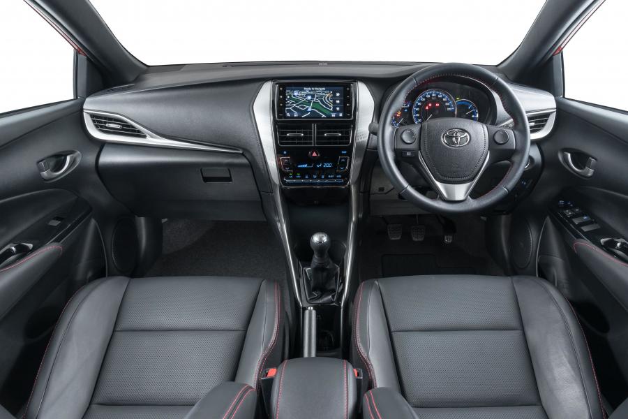 Торпедо Toyota Yaris S 2018 года  (ZA) (фото 29 из 39)